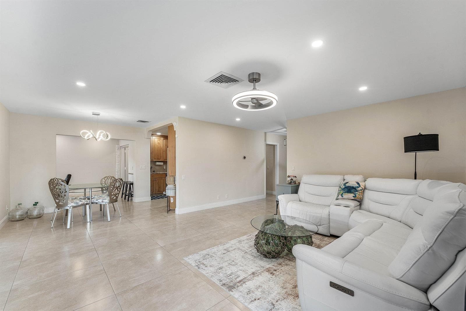 362 Yorktowne Circle photo 12