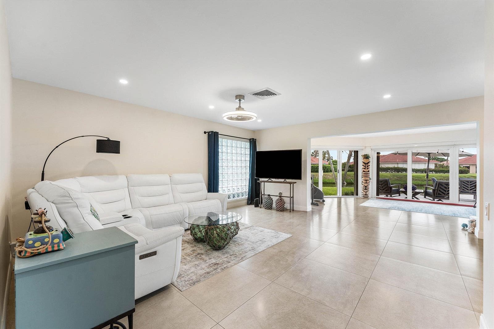 362 Yorktowne Circle photo 10