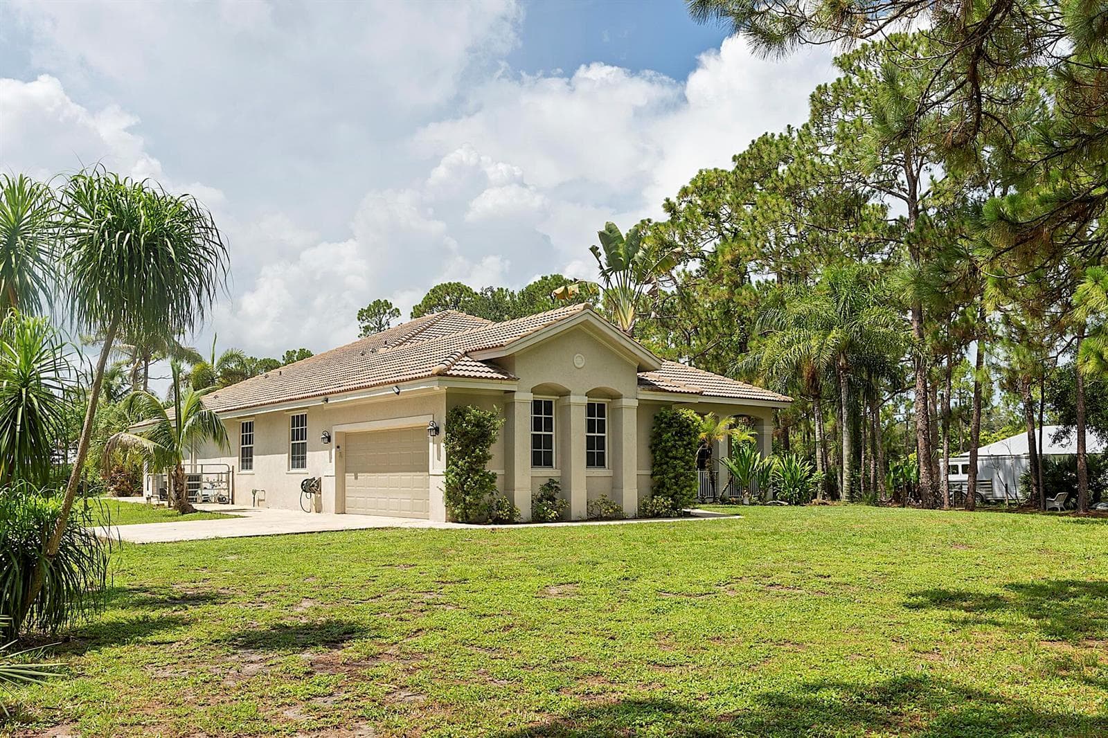 17854 88TH Road N photo 1