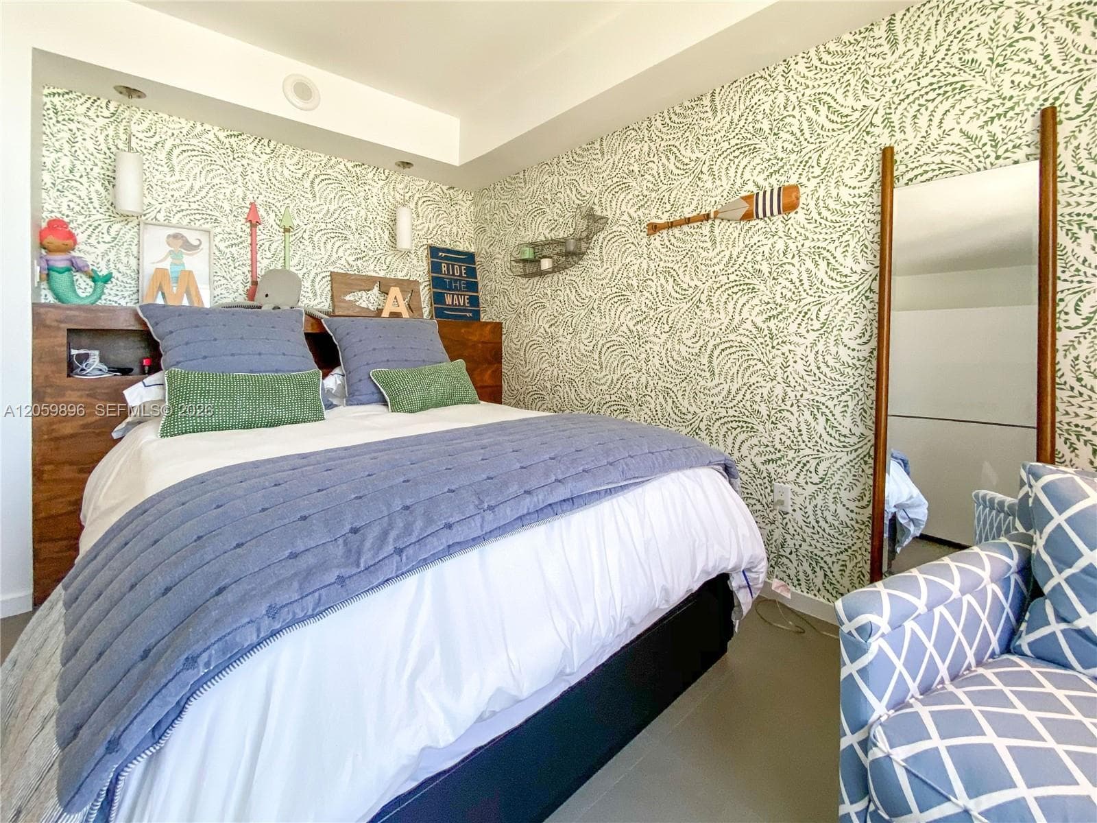 10275 Collins Ave 519 photo 16