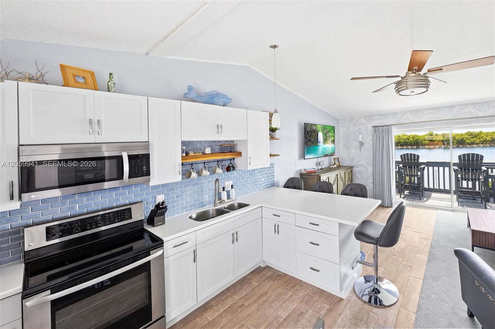 1800 N Ocean Dr 203 photo 8