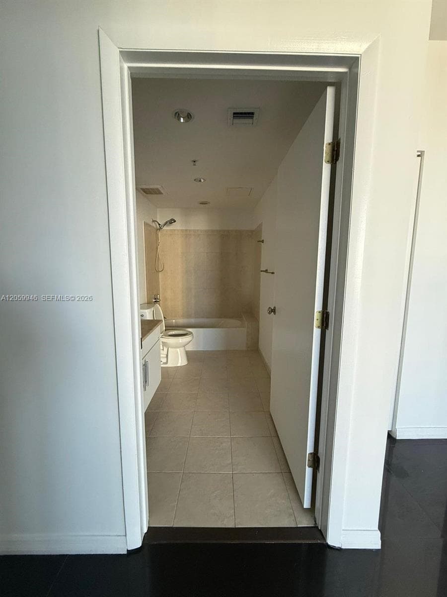 7929 West Dr 802 photo 16