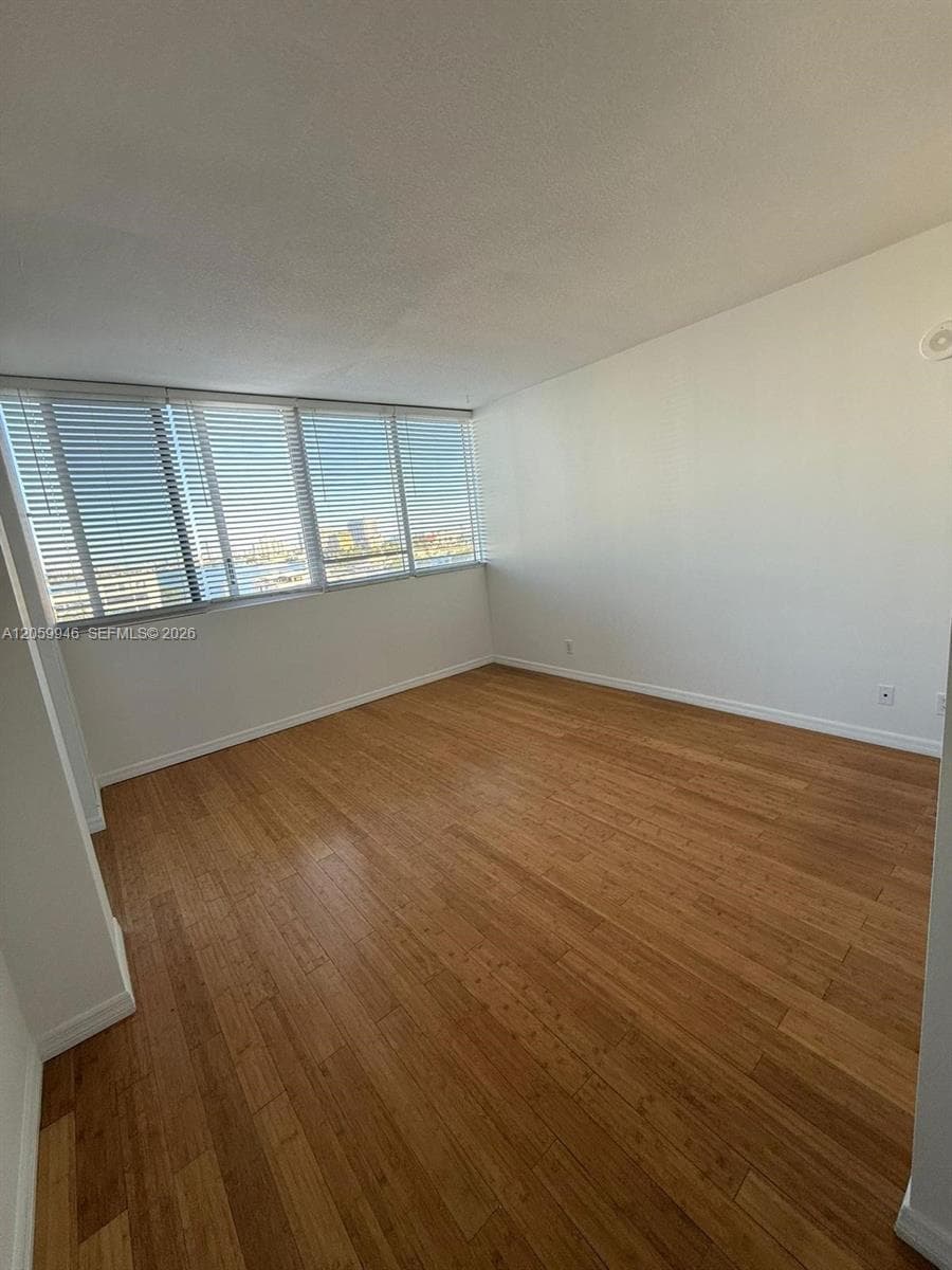 7929 West Dr 802 photo 22
