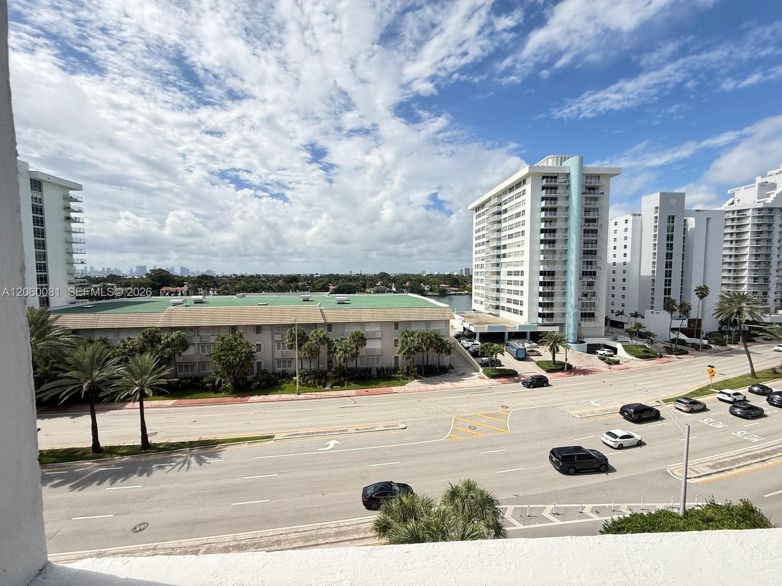 5825 Collins Ave 7B photo 3