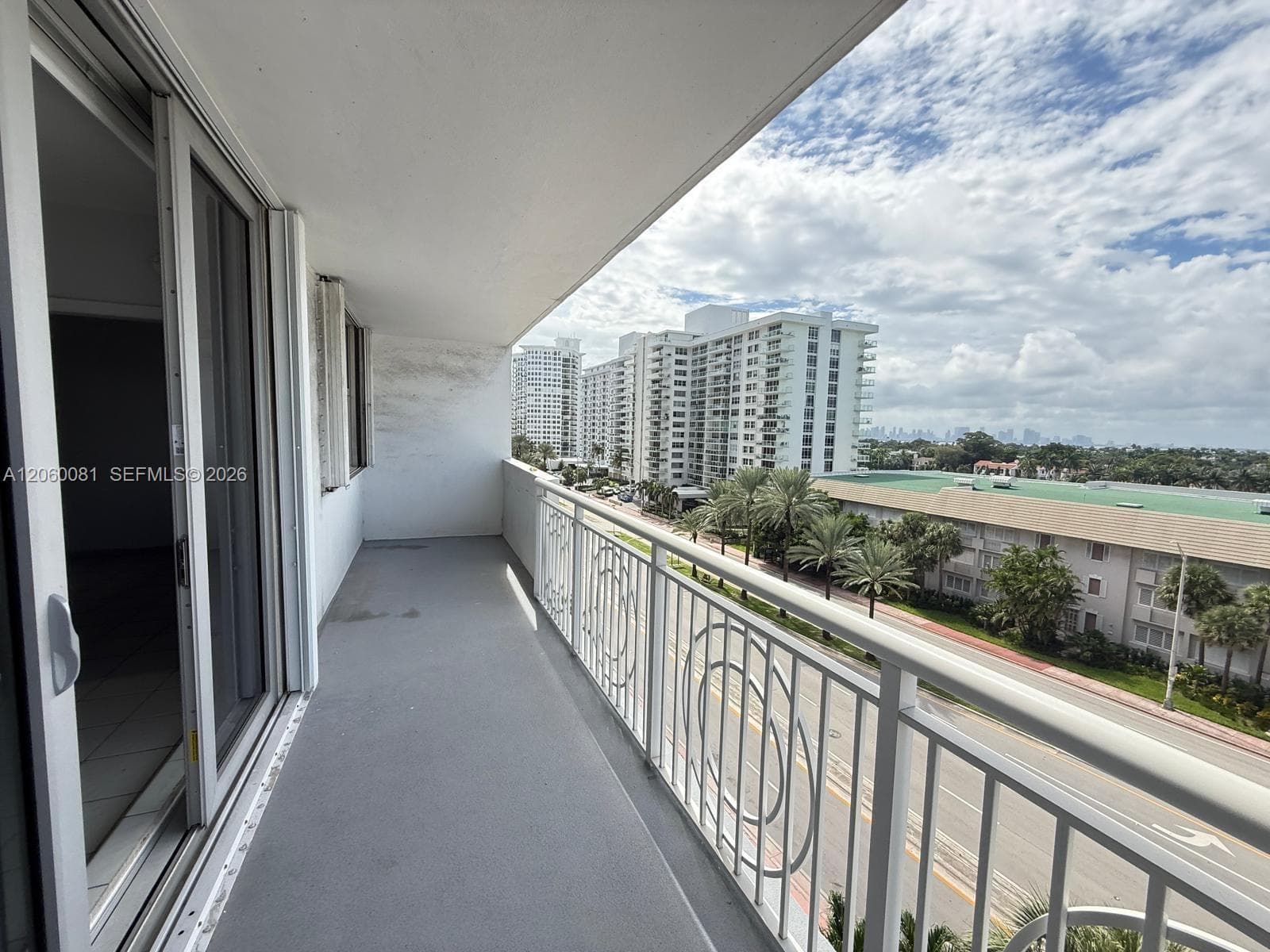 5825 Collins Ave 7B photo 5