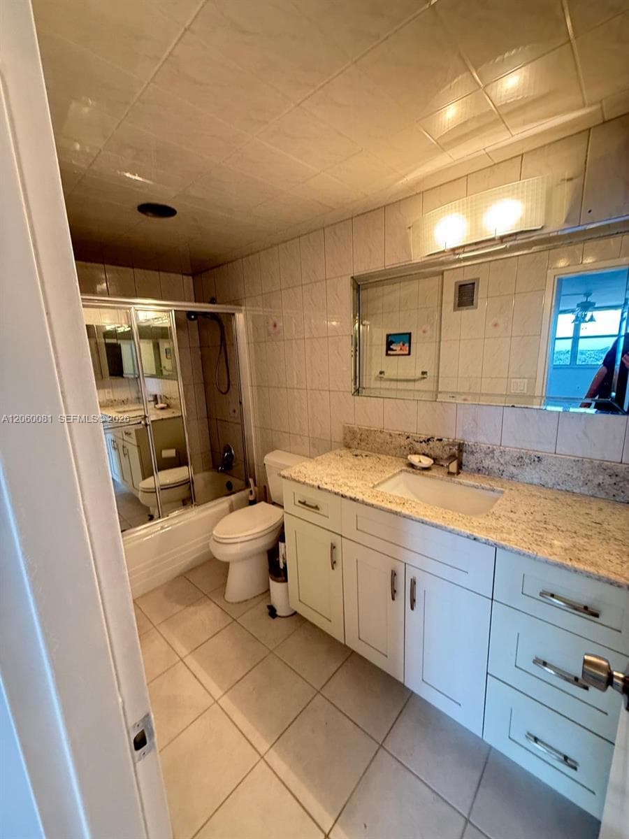 5825 Collins Ave 7B photo 9