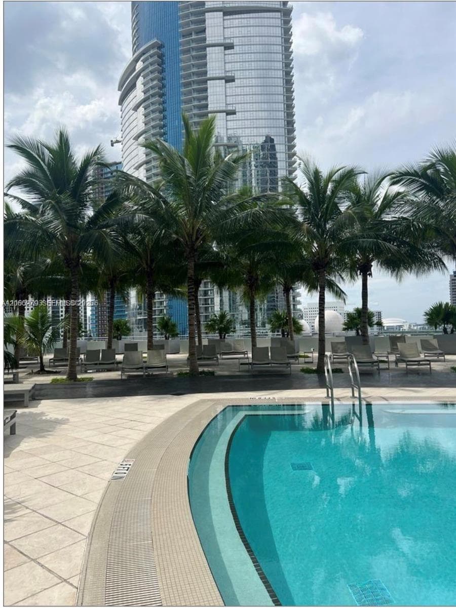 900 Biscayne Blvd 3408 photo 3