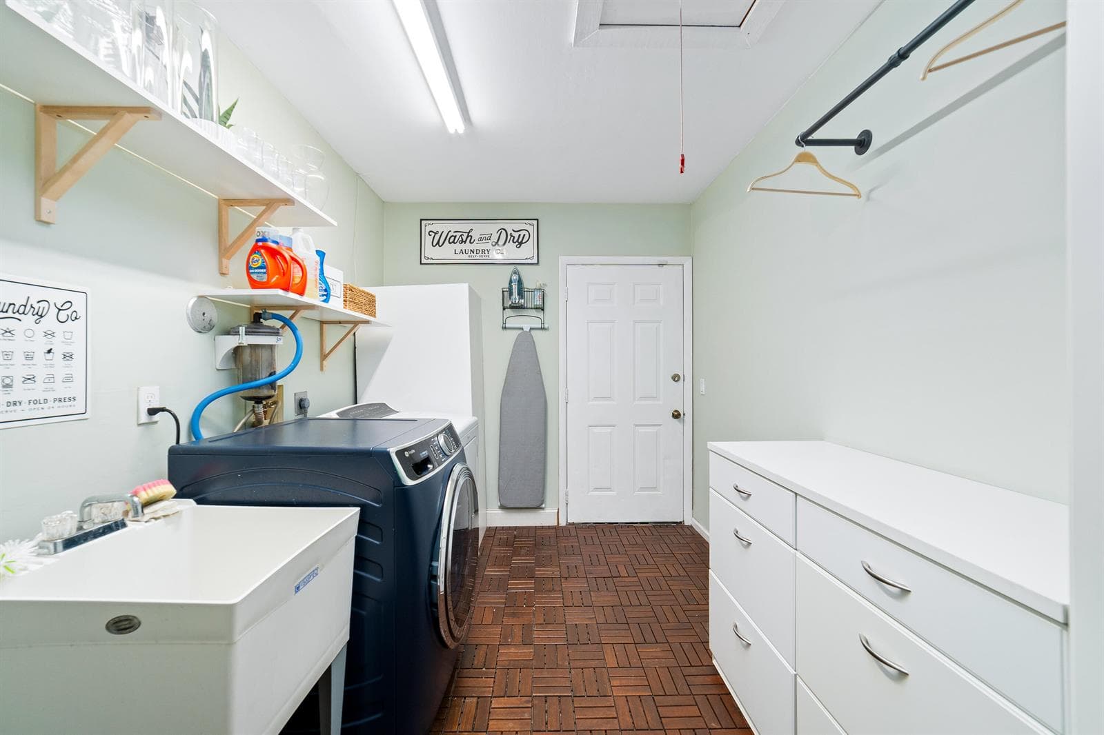 110 W Mango Road photo 22