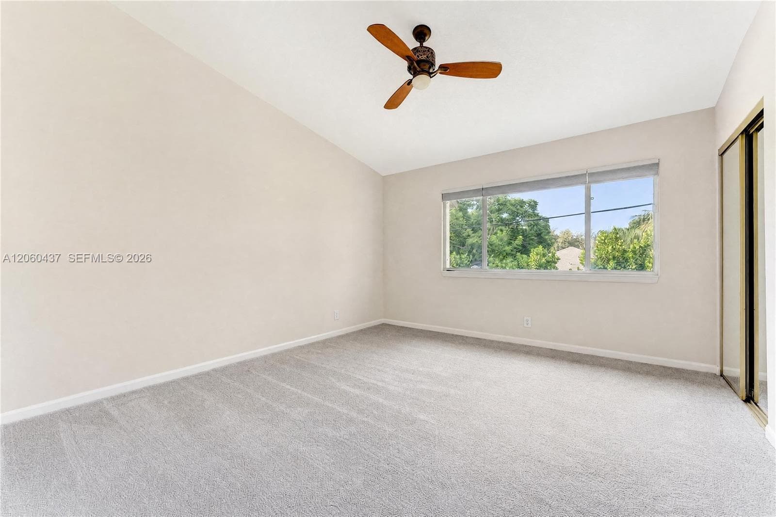 932 Kokomo Key Ln photo 11