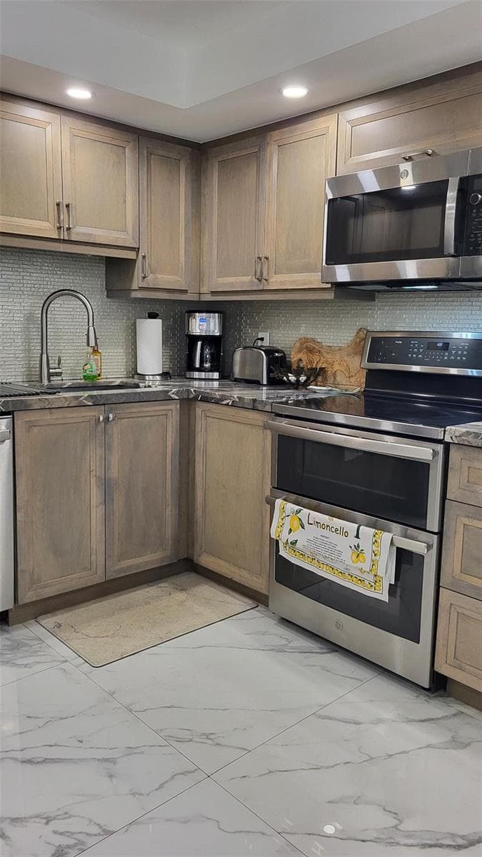 1360 S OCEAN Boulevard 1407 photo 21