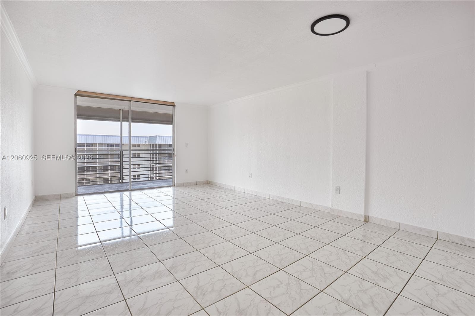 3600 NE 170th St 401 photo 5