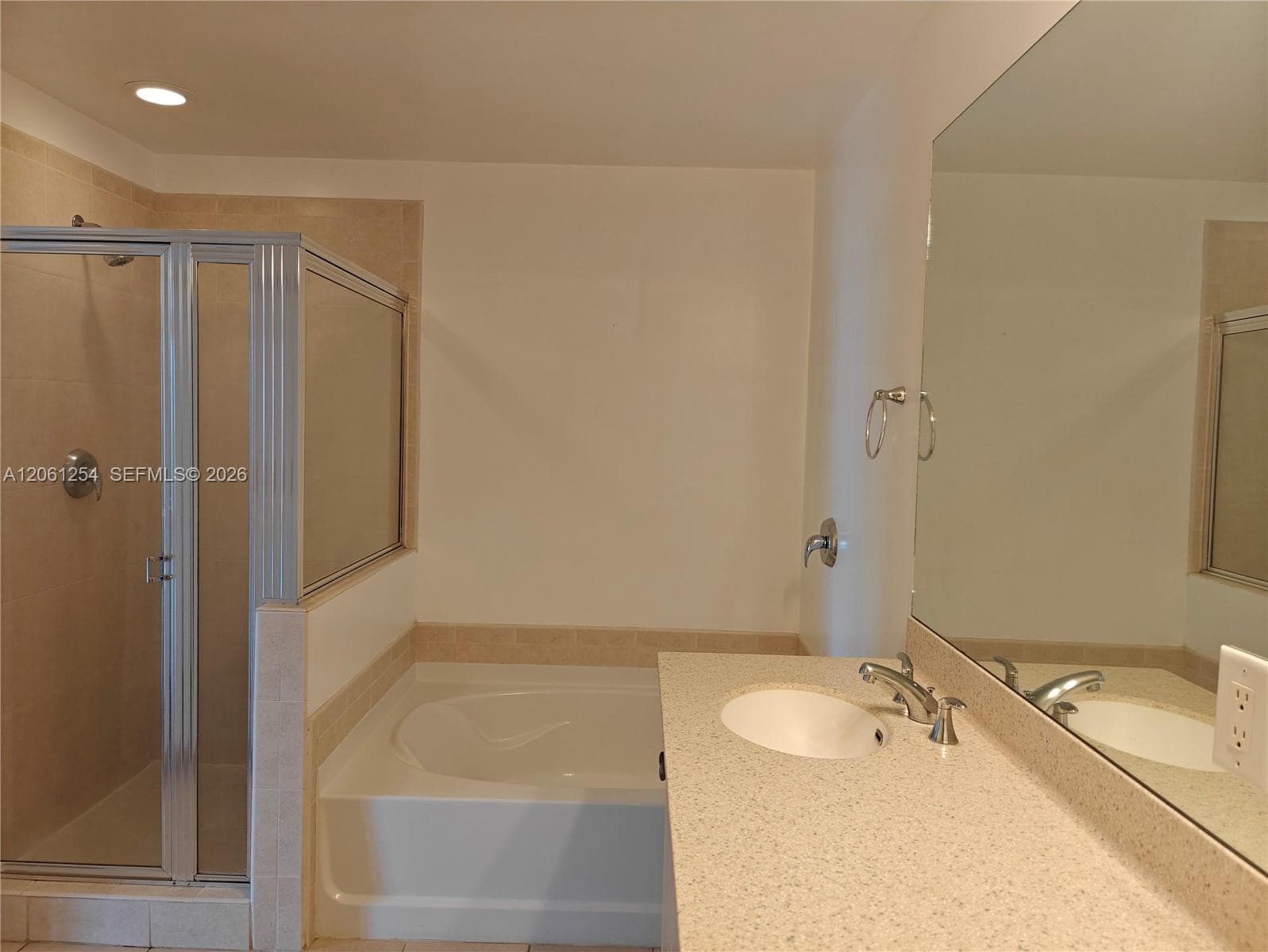 3340 NE 190th St 1304 photo 12