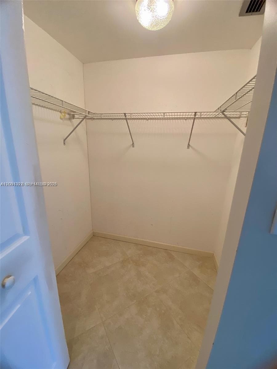 3725 S Ocean Dr 1108 photo 17