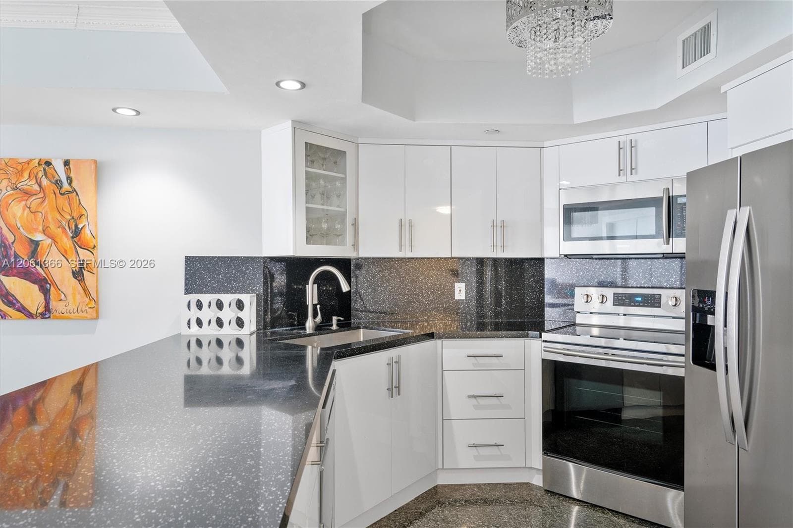 8911 Collins Ave 802 photo 8