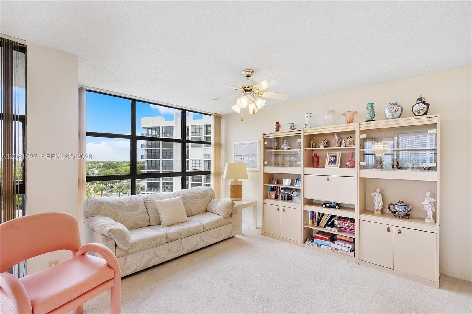 600 Parkview Dr 709 photo 10