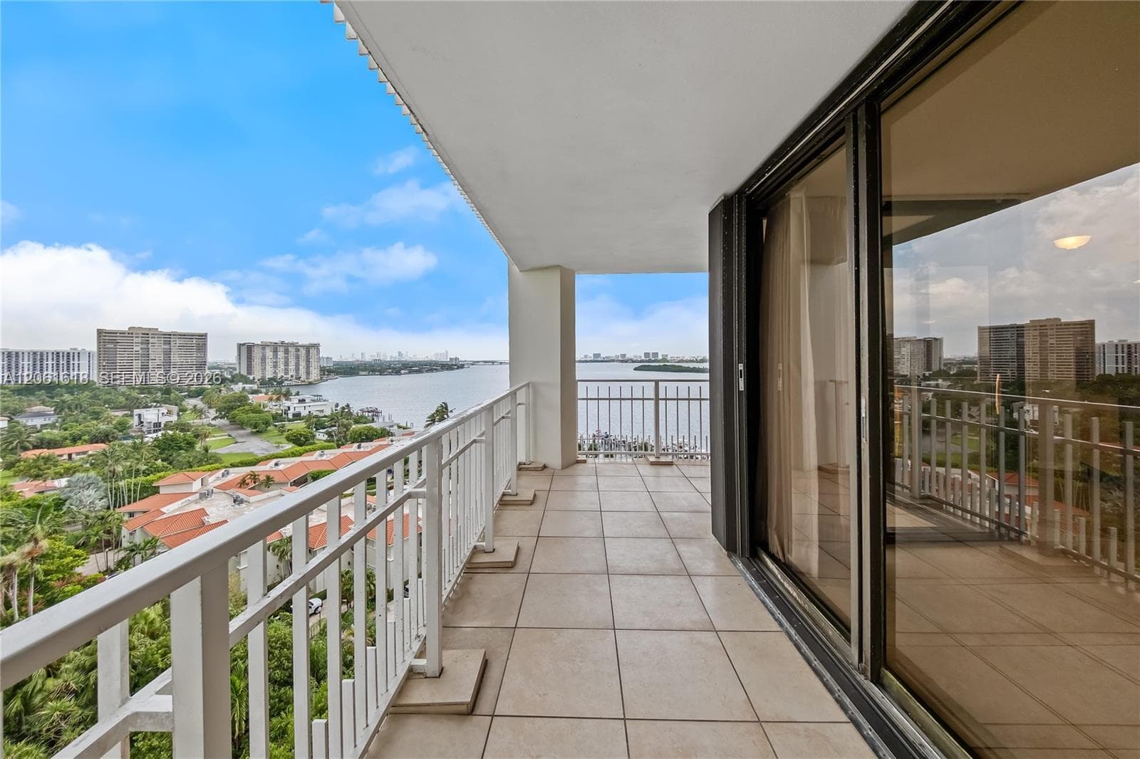 4000 Towerside Ter 1405 photo 4