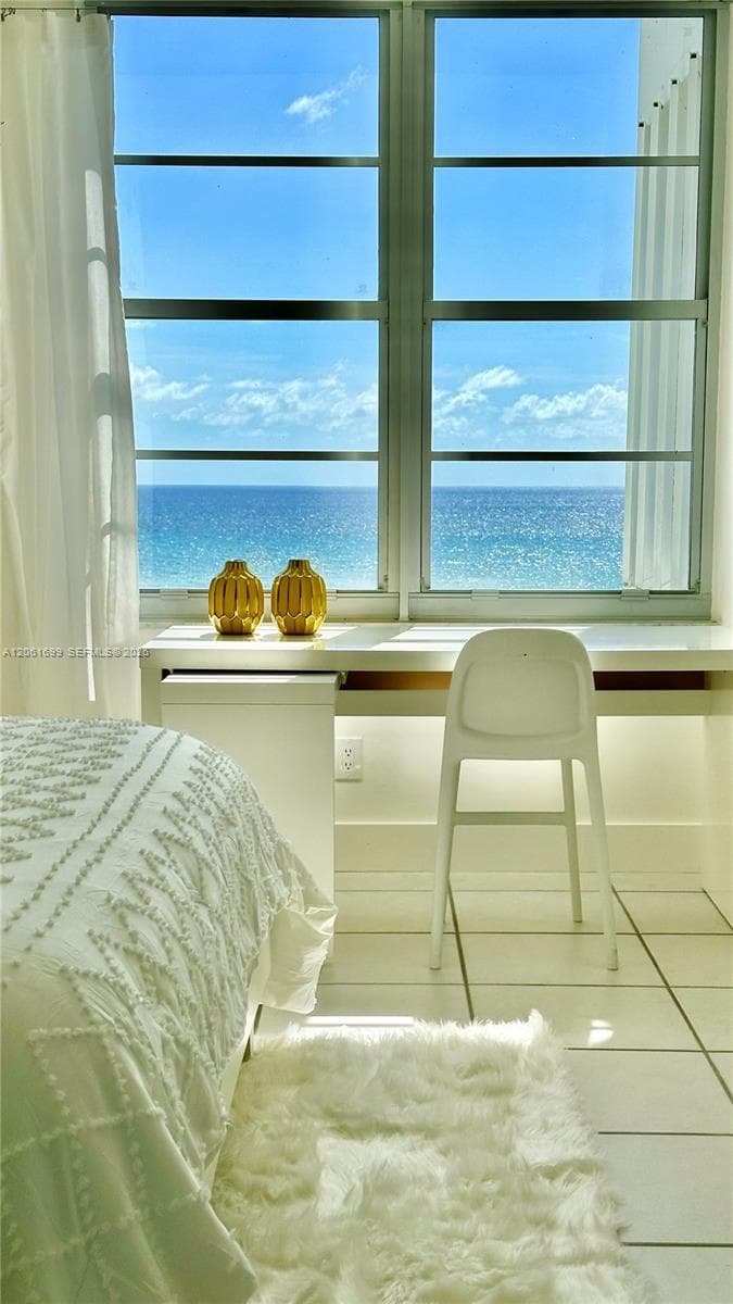 5161 Collins Ave 1017 photo 10