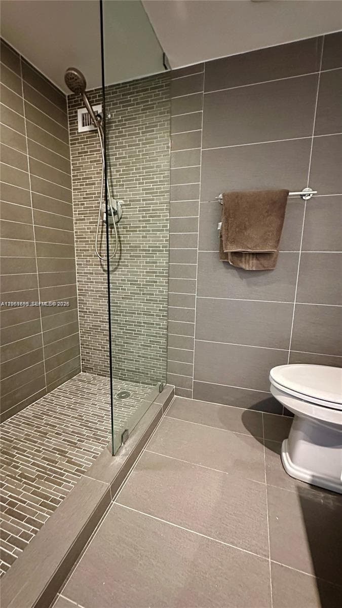 5161 Collins Ave 1017 photo 21