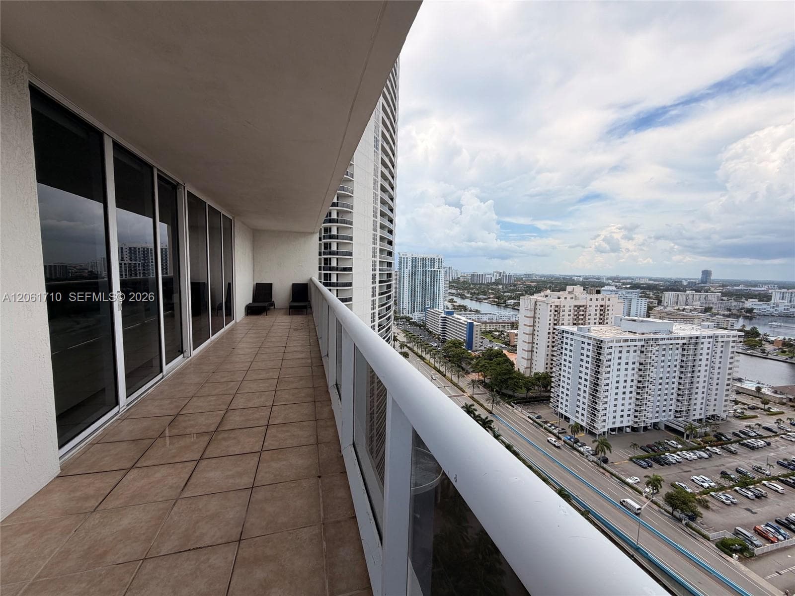 1830 S Ocean Dr 2508 photo 2