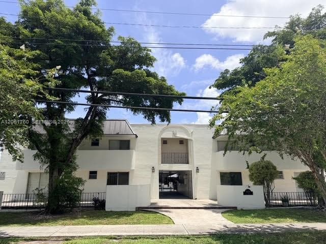 465 S Royal Poinciana Blvd 9B photo 3
