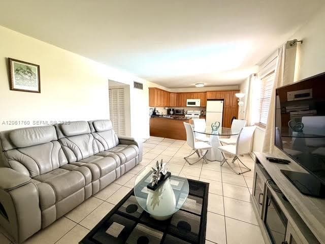465 S Royal Poinciana Blvd 9B photo 9