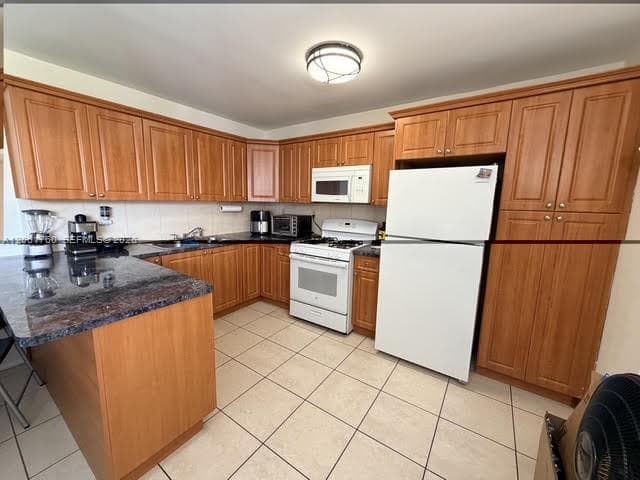 465 S Royal Poinciana Blvd 9B photo 8