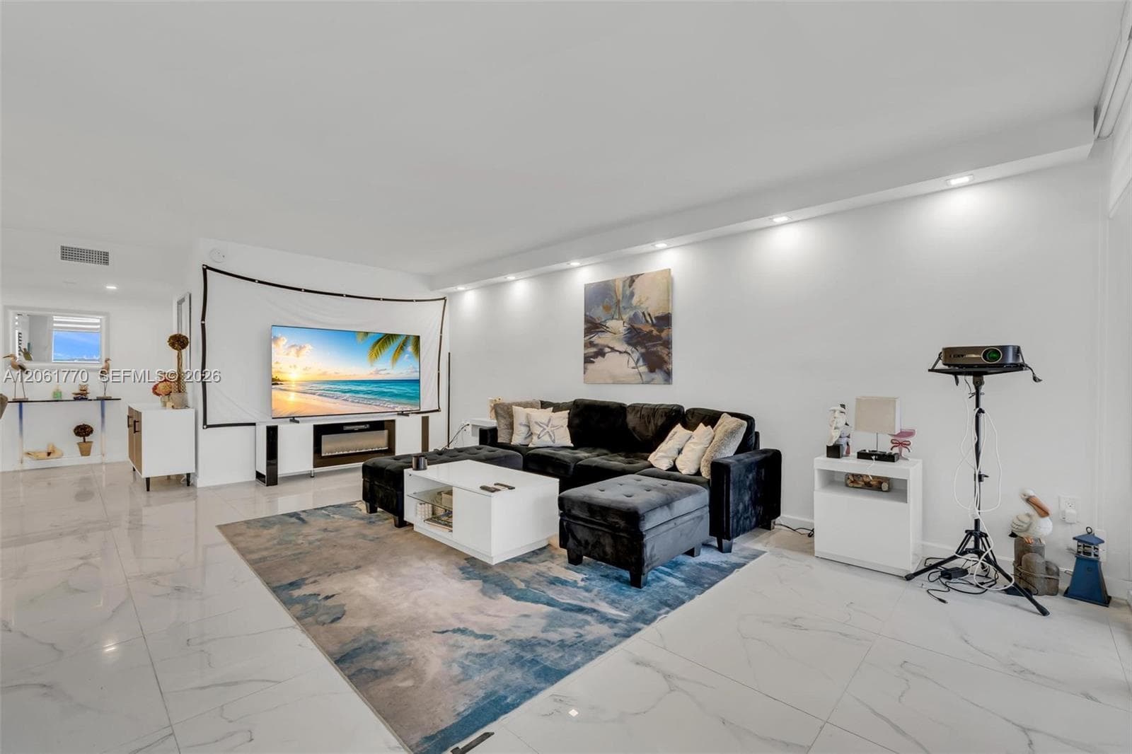 18071 Biscayne Blvd 901 photo 11