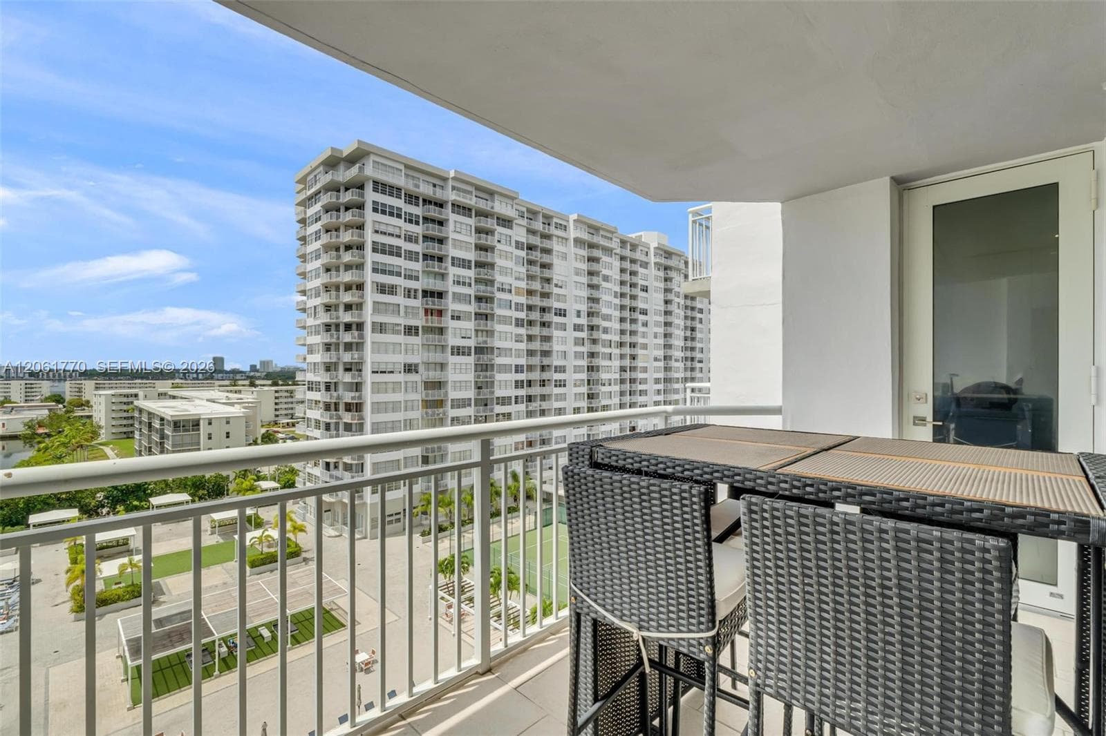 18071 Biscayne Blvd 901 photo 19