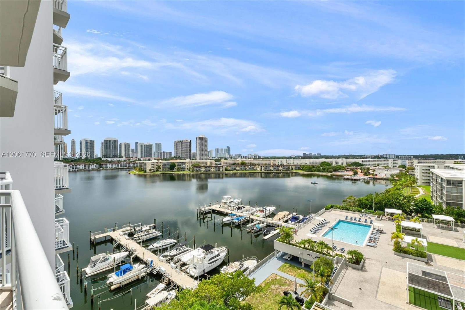 18071 Biscayne Blvd 901 photo 21