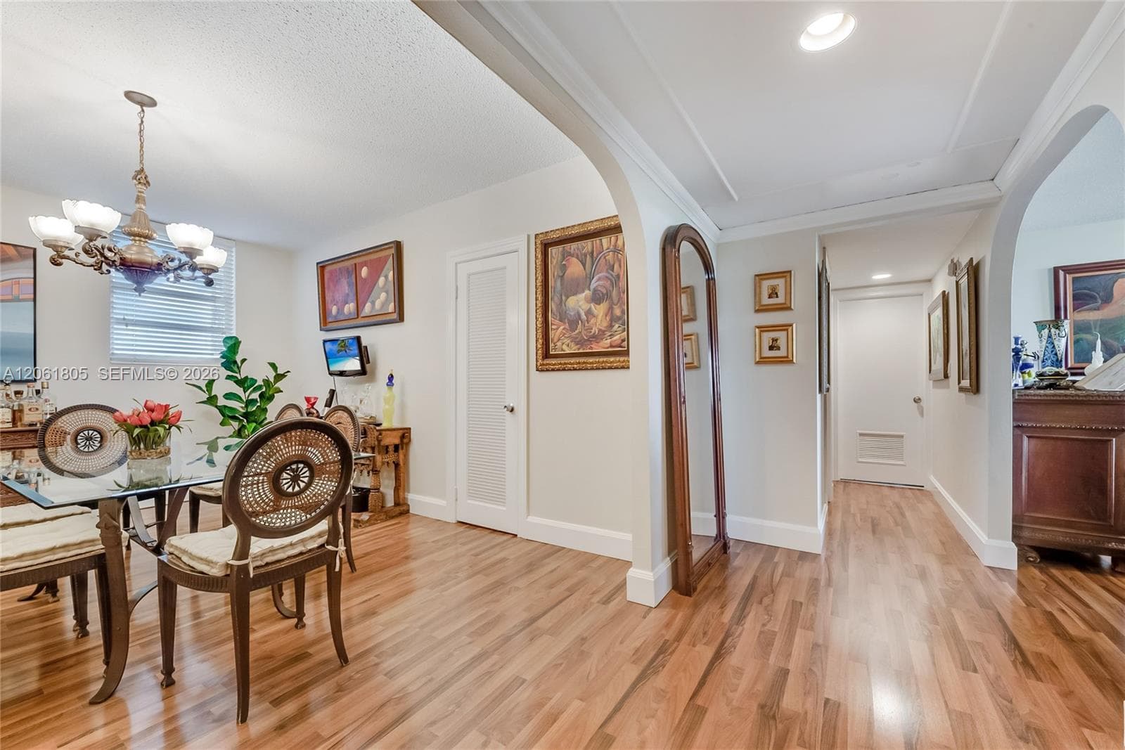 90 Edgewater Dr 501 photo 8