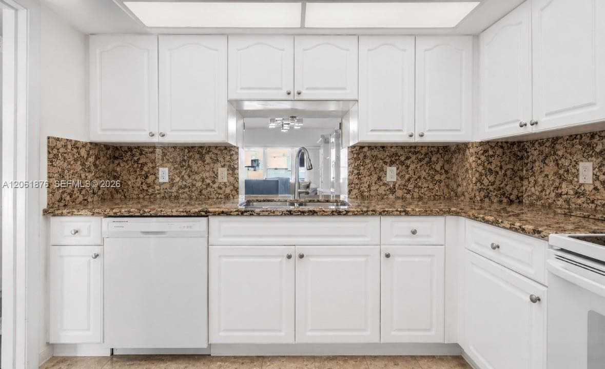5000 N Ocean Blvd 1704 photo 9