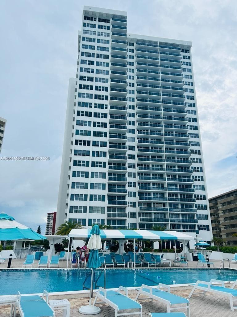 3140 S Ocean Dr 1210 photo 13