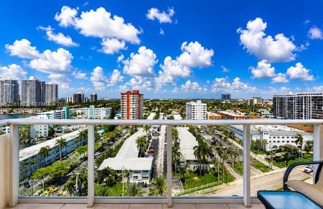 3140 S Ocean Dr 1210 photo 5