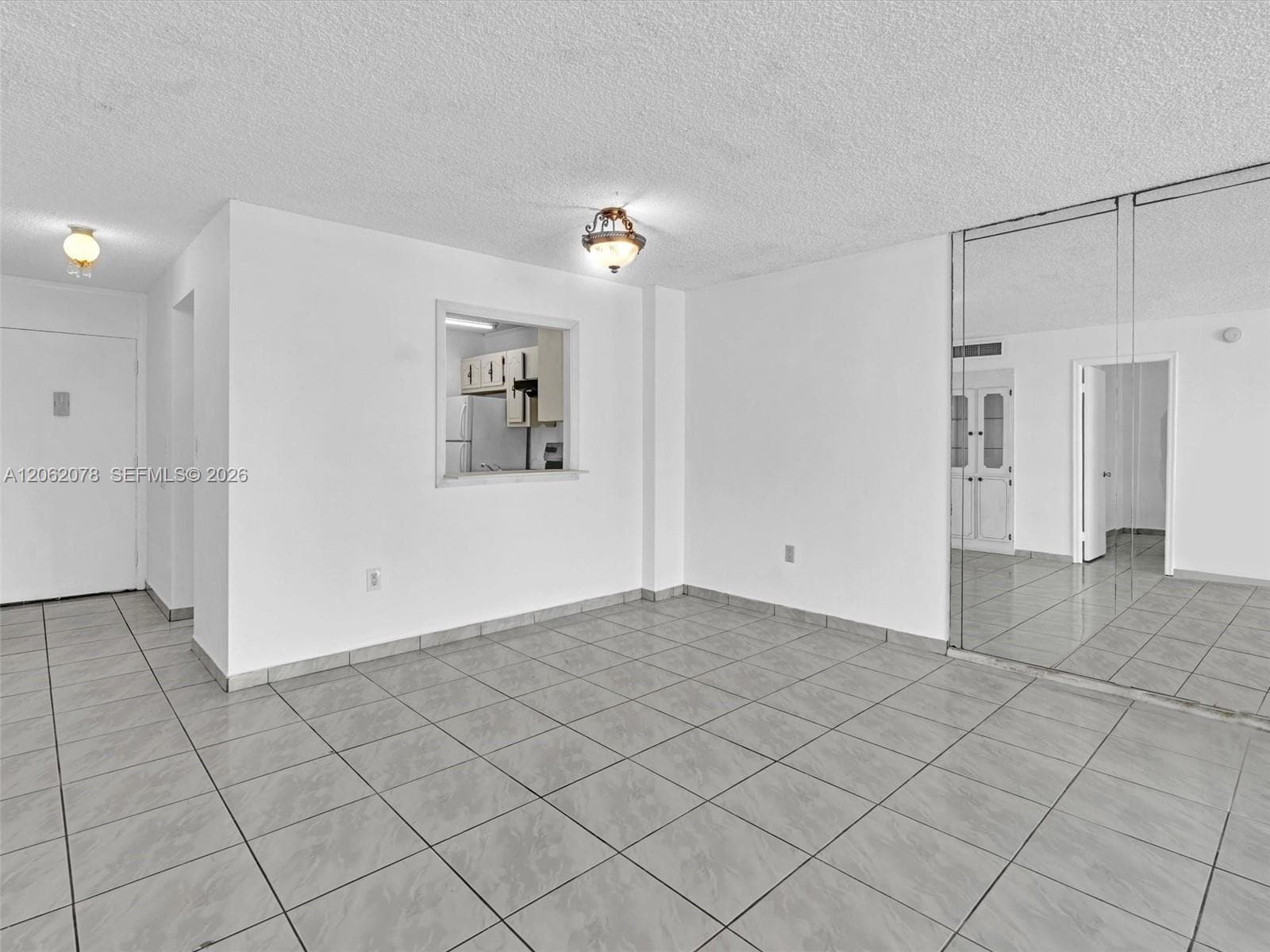 3849 NE 169th St 405 photo 17