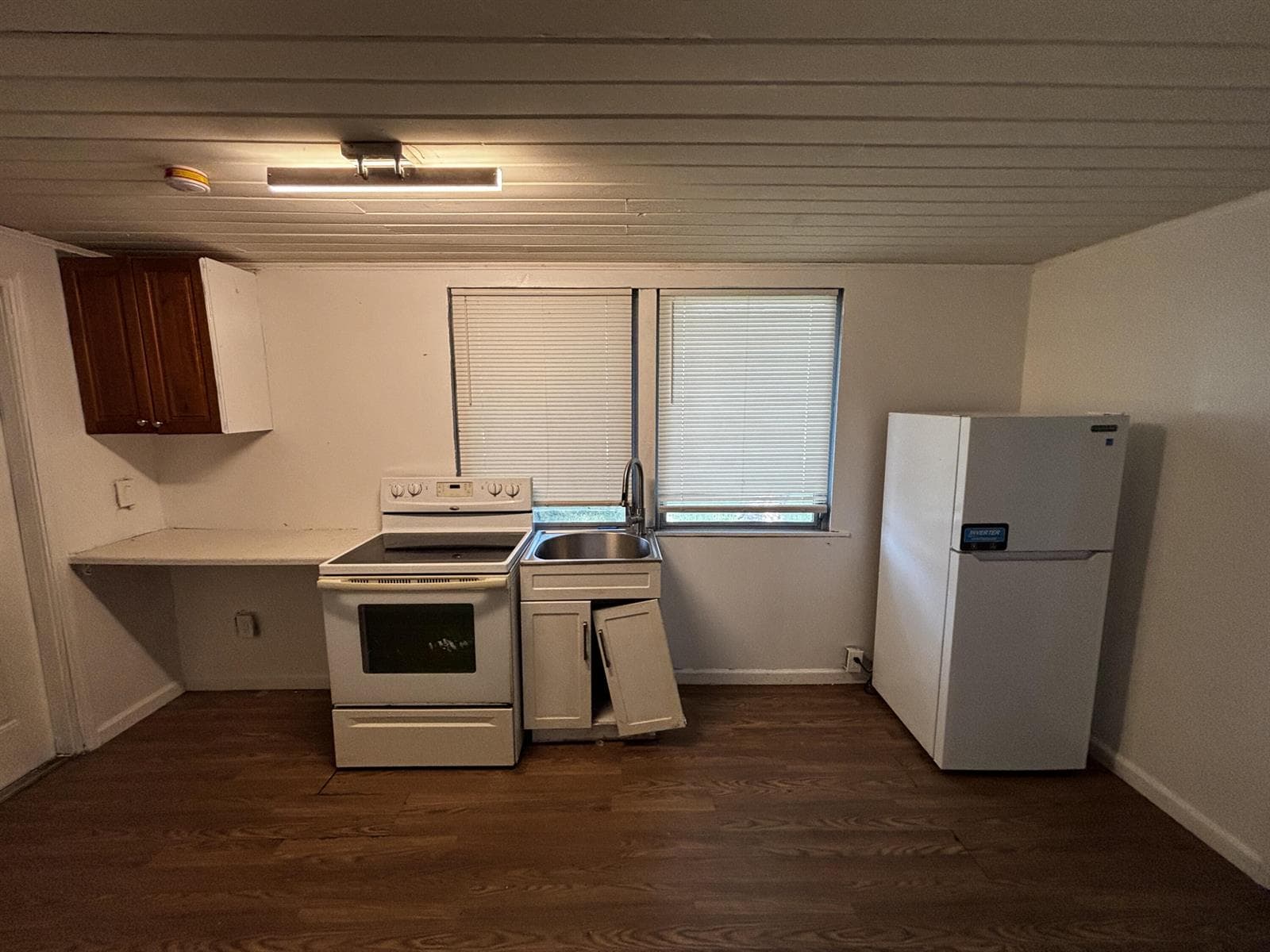 301 FLEMING Avenue photo 2