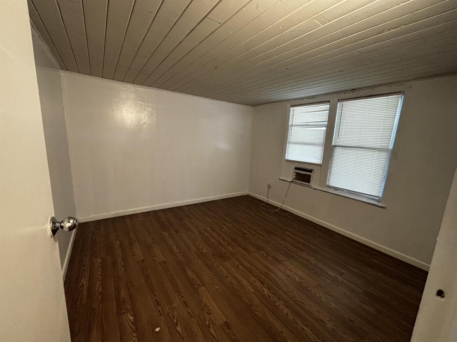 301 FLEMING Avenue photo 3