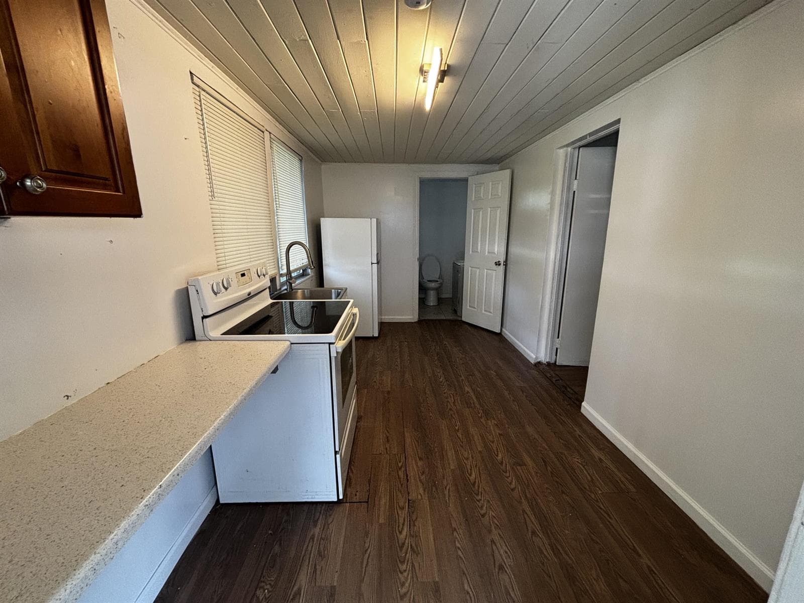 301 FLEMING Avenue photo 1