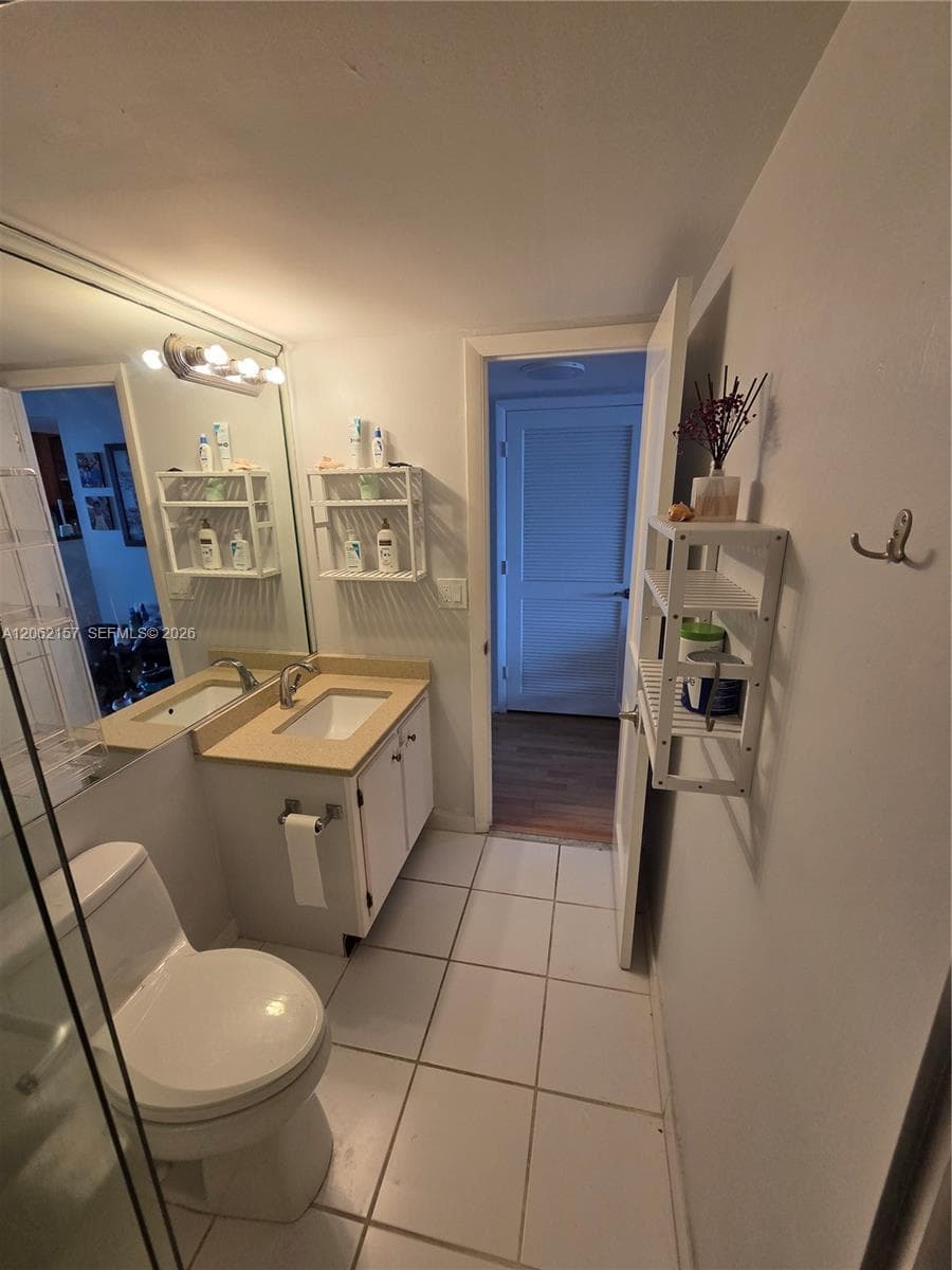 200 Leslie Dr 1029 photo 22
