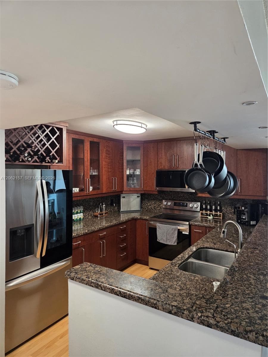 200 Leslie Dr 1029 photo 5