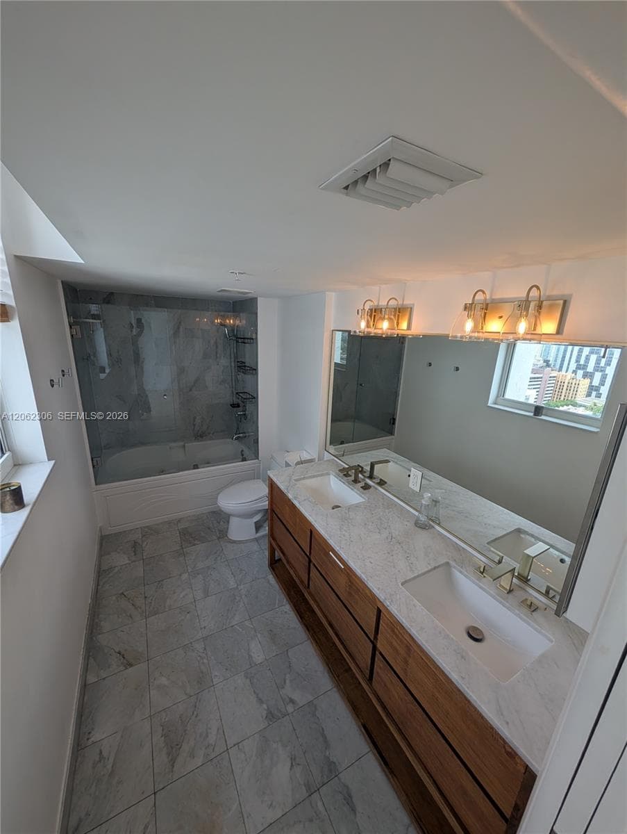 31 SE 5 3002 photo 12