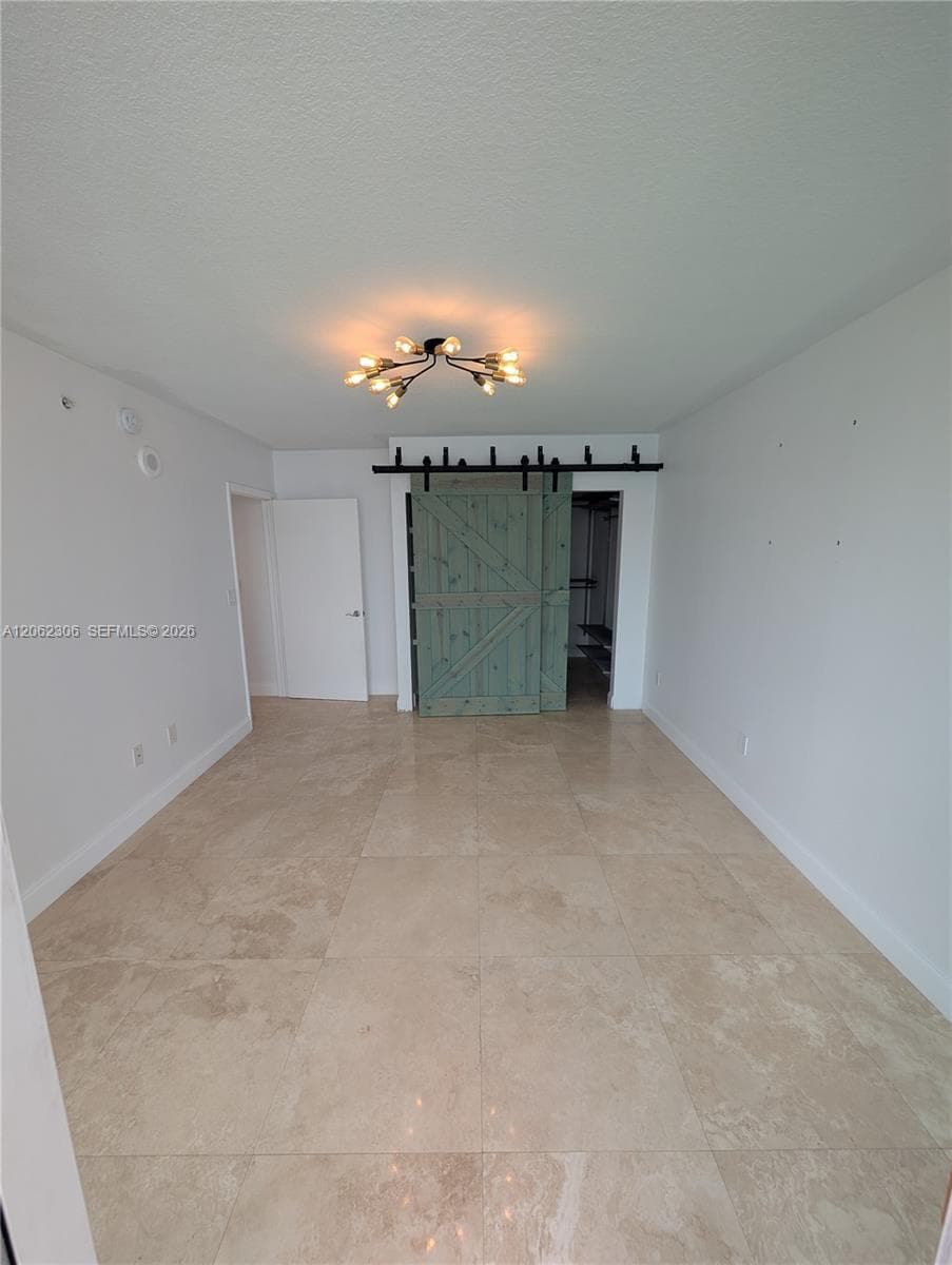 31 SE 5 3002 photo 10