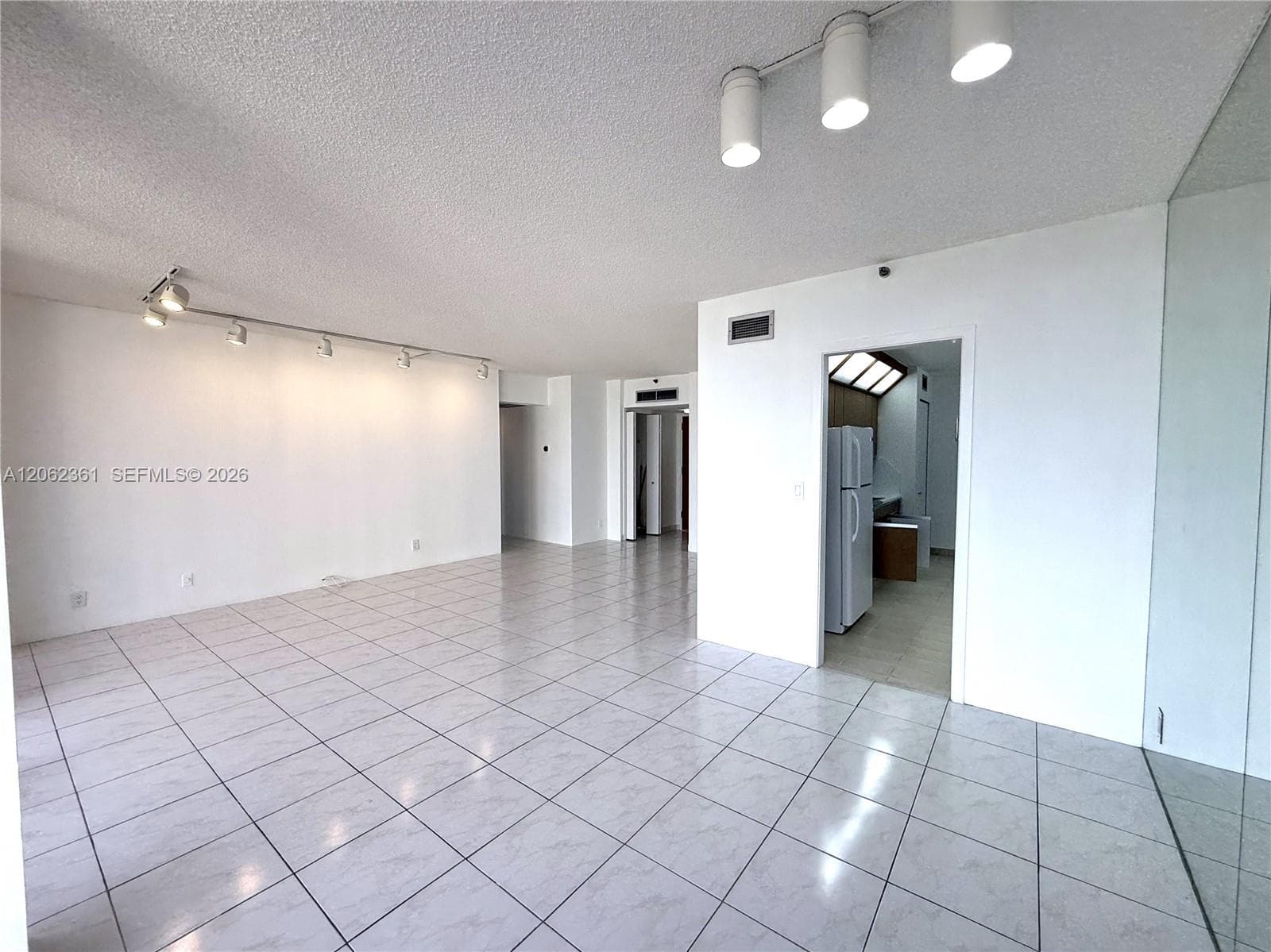 19355 Turnberry Way 12C photo 12