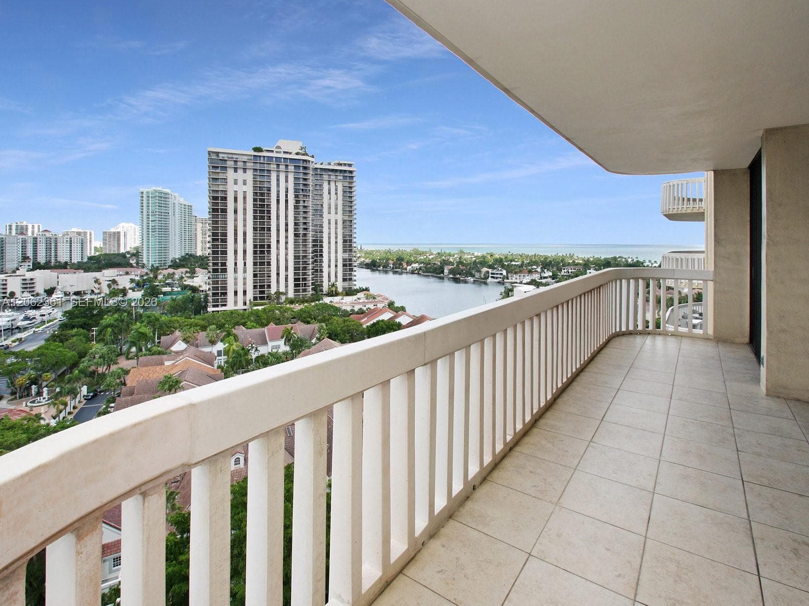 19355 Turnberry Way 12C photo 5