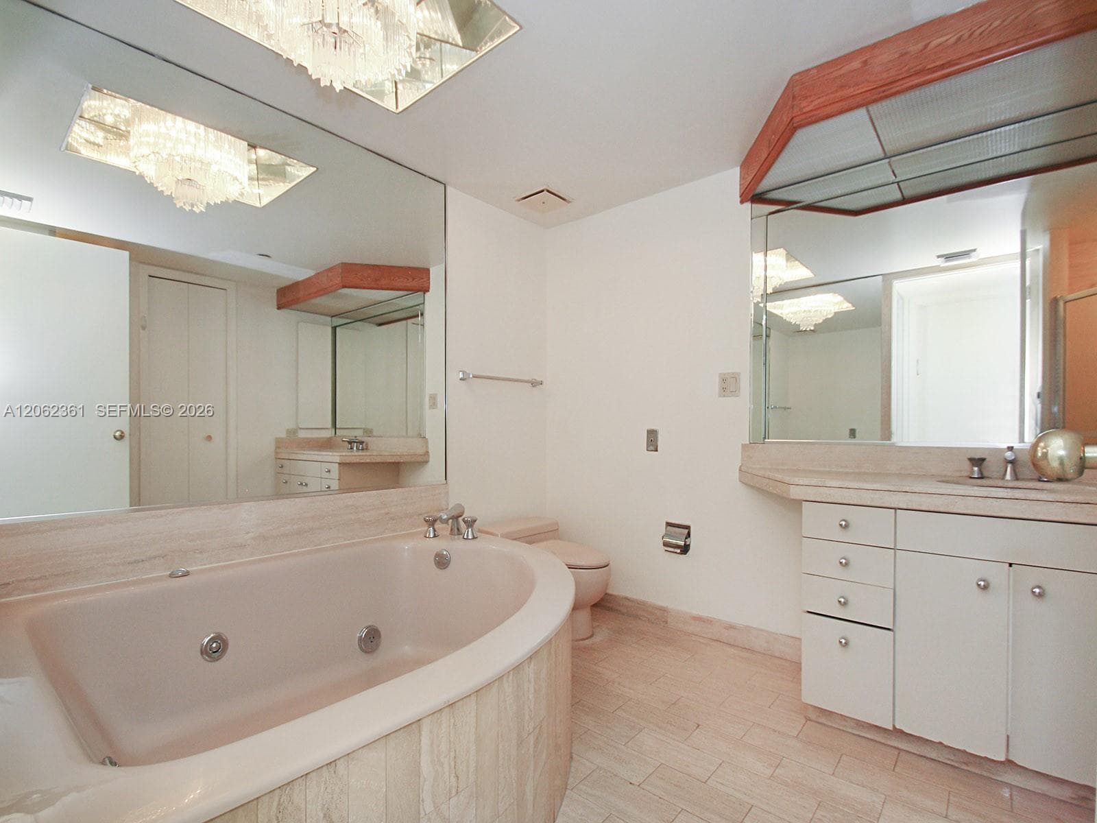 19355 Turnberry Way 12C photo 14