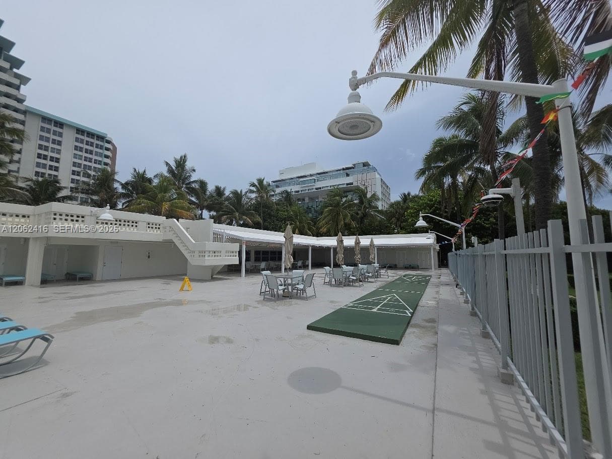 2899 Collins Ave 940 photo 18