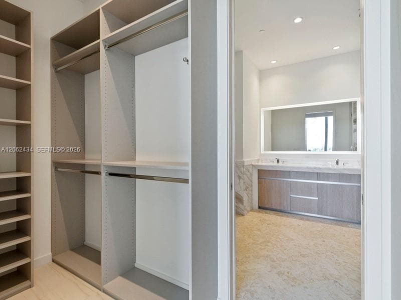 2811 S Bayshore Dr 5C photo 12