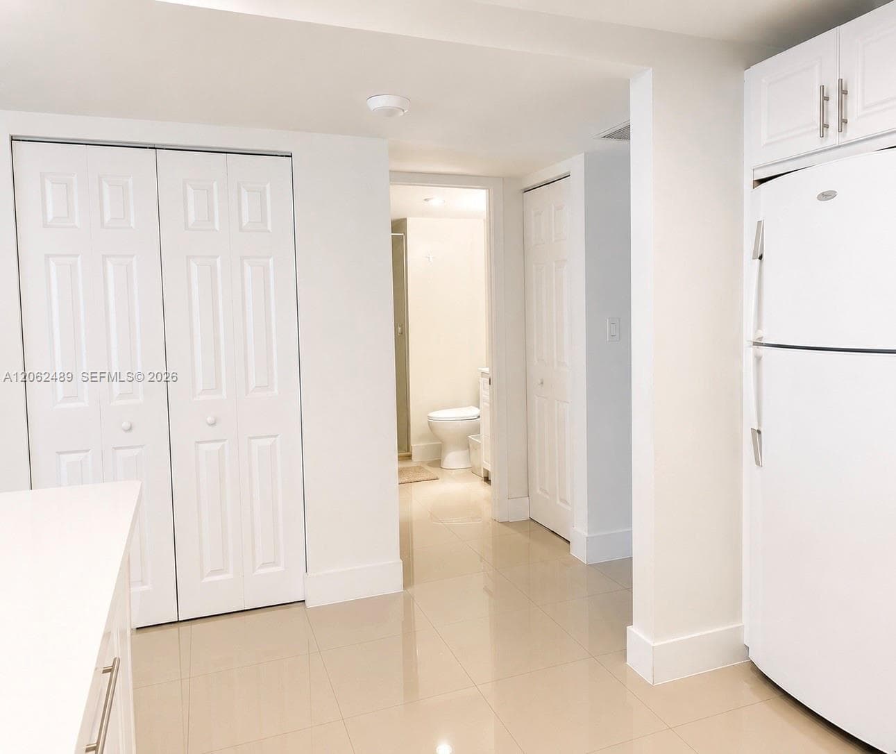 1865 S Ocean Dr 8I photo 5