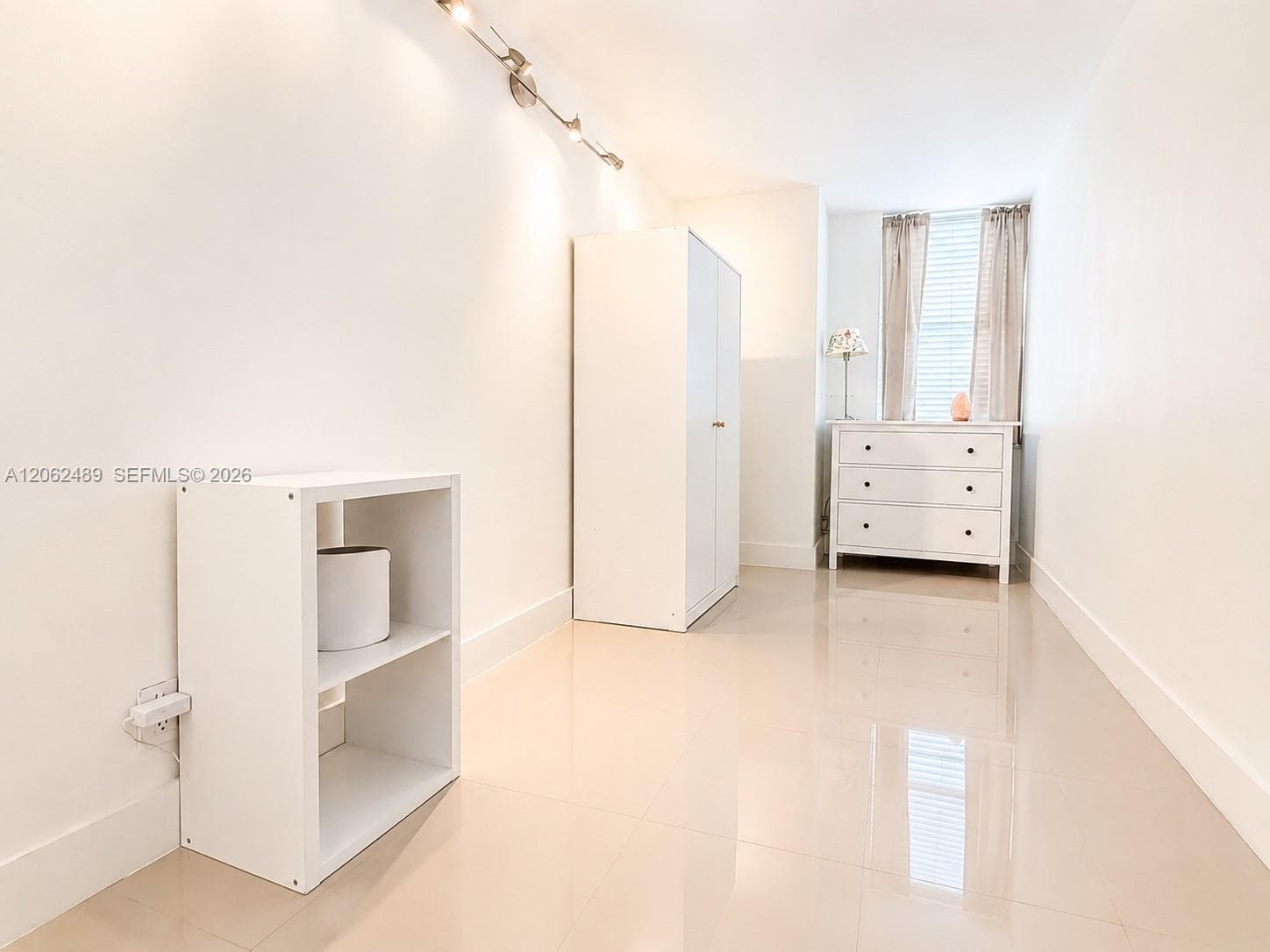 1865 S Ocean Dr 8I photo 10