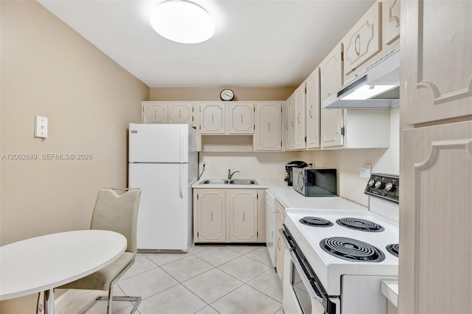 3113 S Ocean Dr 804 photo 20