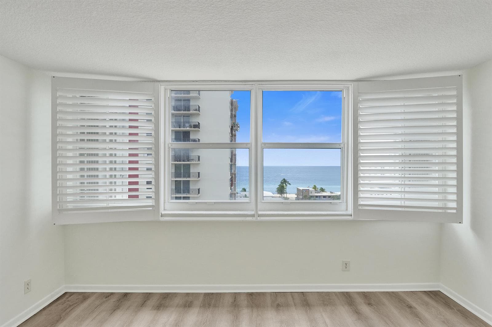1400 S Ocean Drive 1002 photo 5